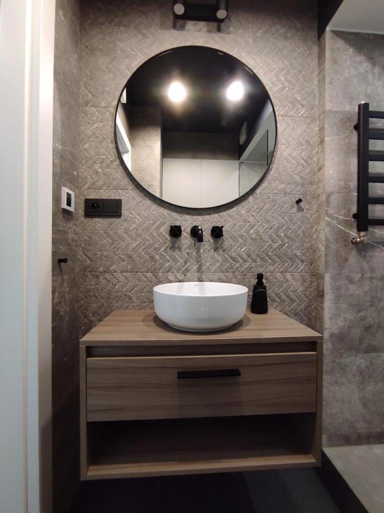 Easy Rent Apartments - Unia Art Residence 83 لوبلين المظهر الخارجي الصورة